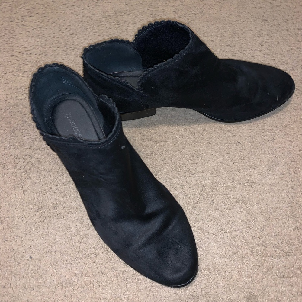 Maurice’s Black faux suede ankle booties